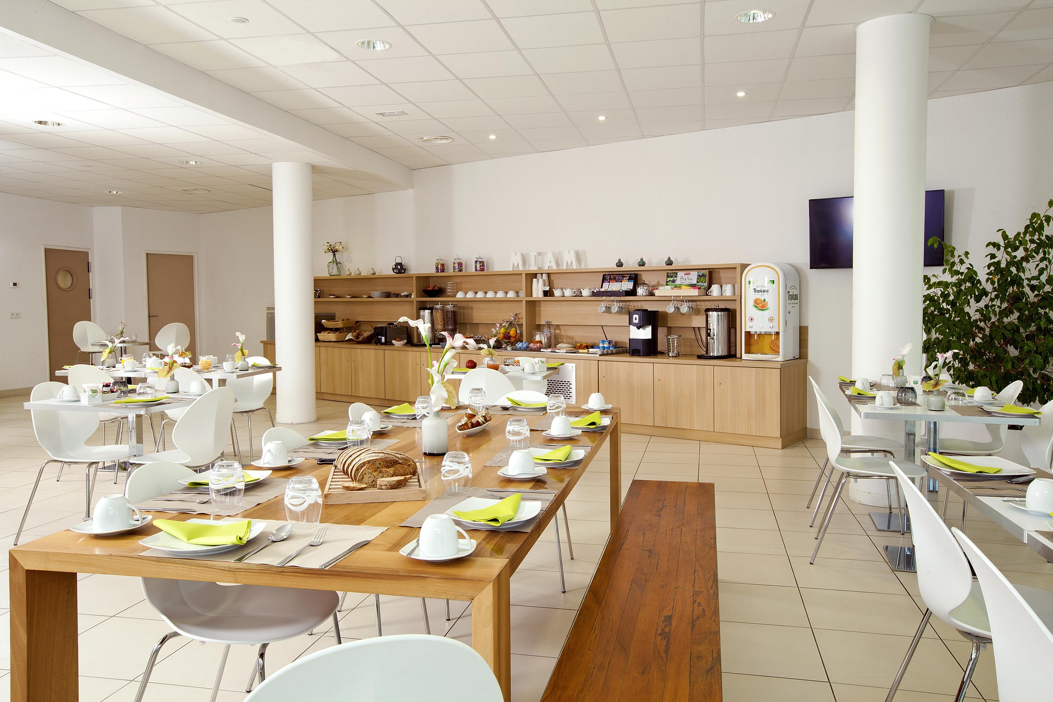 Residhome Neuilly Bords De Marne ภายนอก รูปภาพ