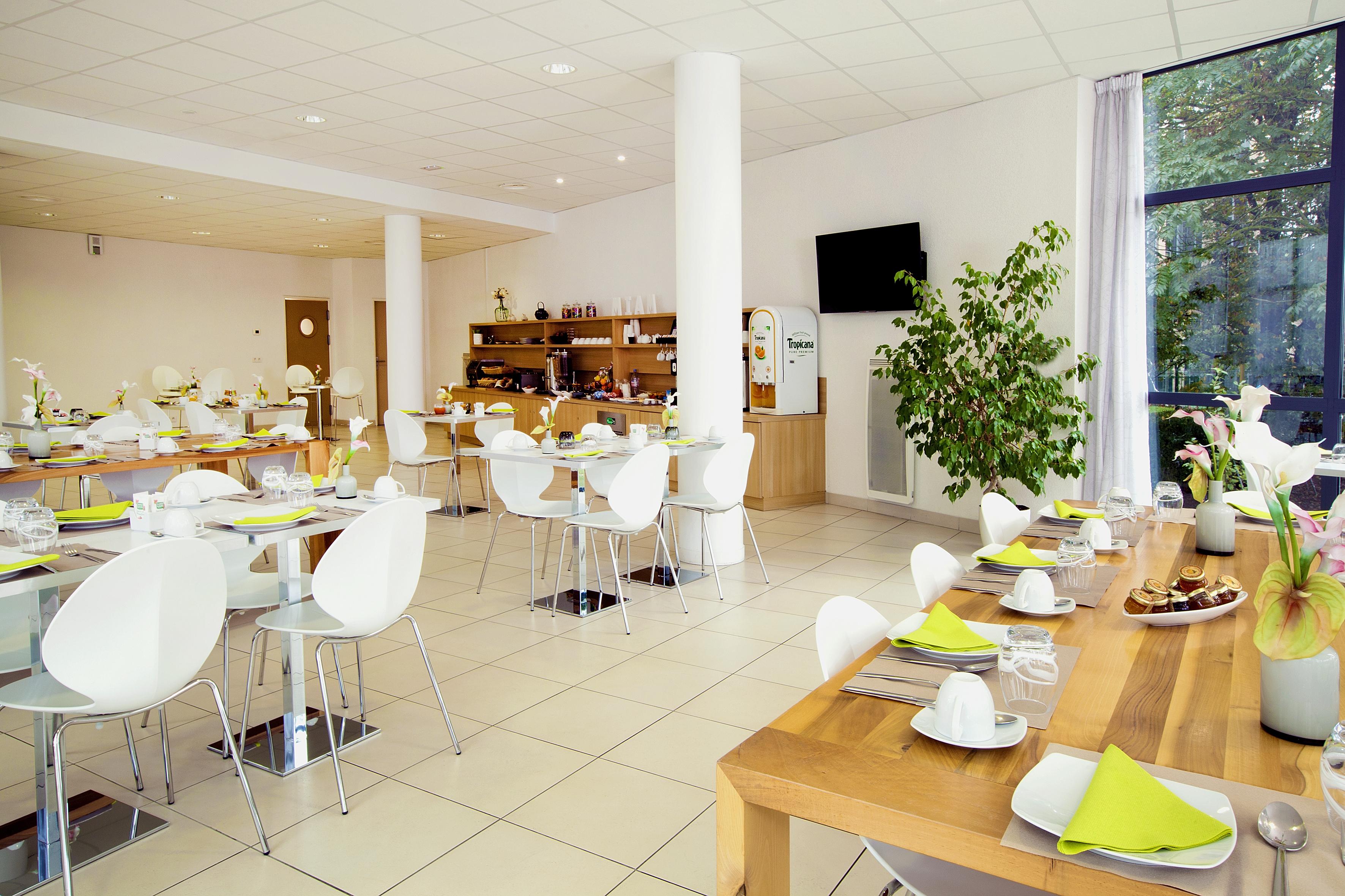 Residhome Neuilly Bords De Marne ภายนอก รูปภาพ