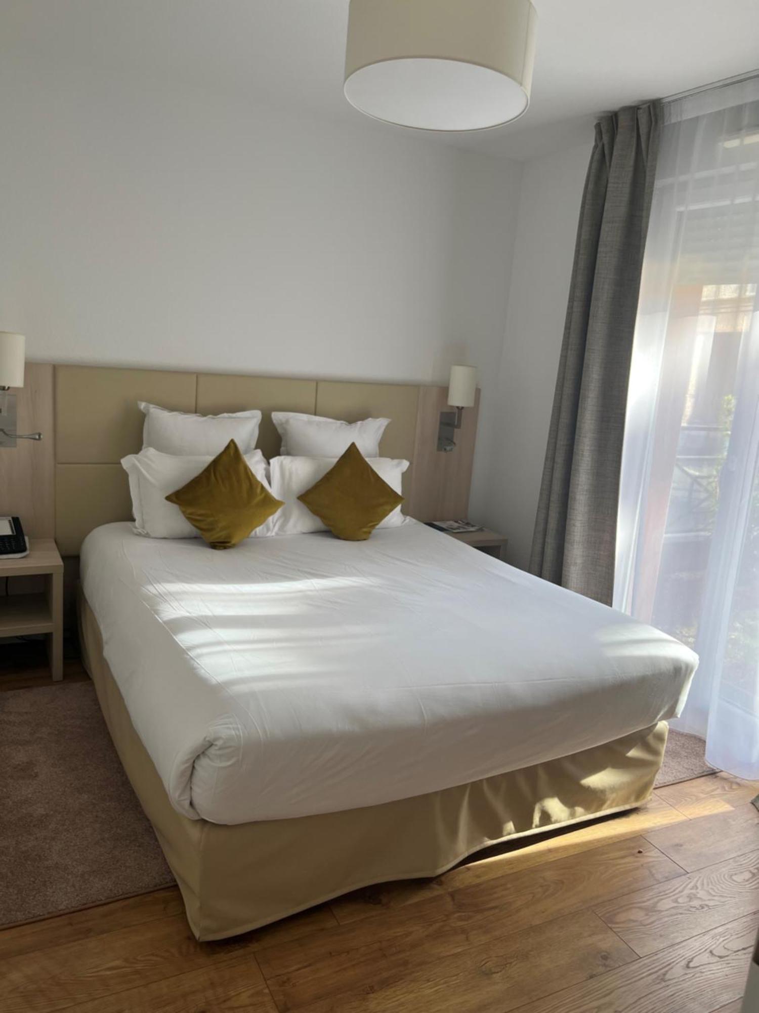 Residhome Neuilly Bords De Marne ภายนอก รูปภาพ